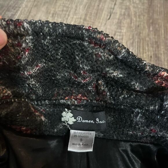 Damee Inc Black Floral Jacket - Picture 2 of 6